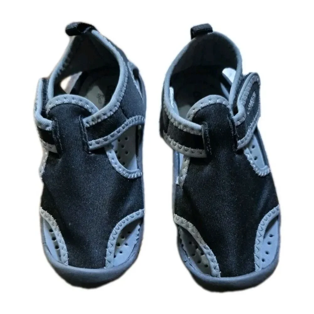 Osh Kosh Boys Swim Shoes Sandles Size 9 Black Gray
